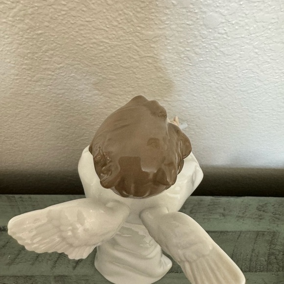 Lladro Nao Porcelain Angel with Flute - Picture 5 of 8